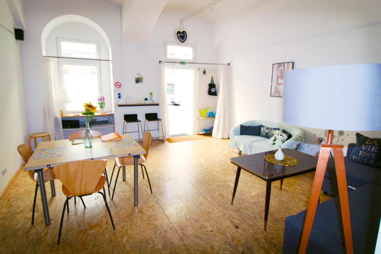 Apartment Laer Hundertwasserhaus Вена Экстерьер фото